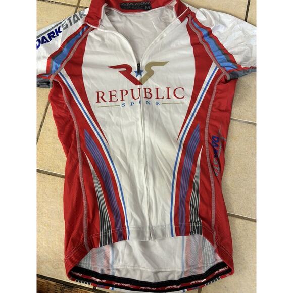 NWOT JAKROO M WOMEN’S FULL ZIP RELAXED CUT CYCLING JERSEY WITH LOGOS - Picture 1 of 8